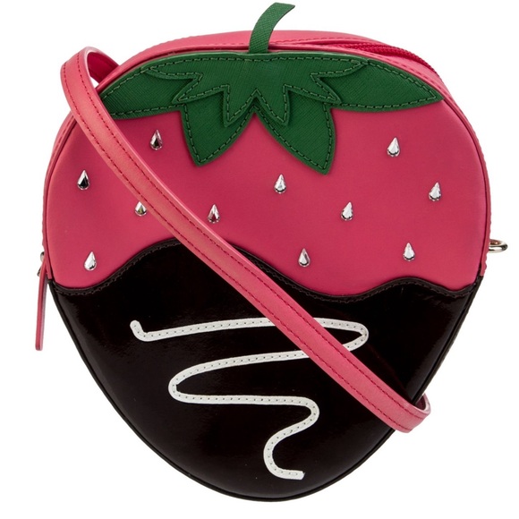 kate spade Handbags - Kate Spade Crème De La Crème Chocolate Dipped Strawberry Crossbody EUC